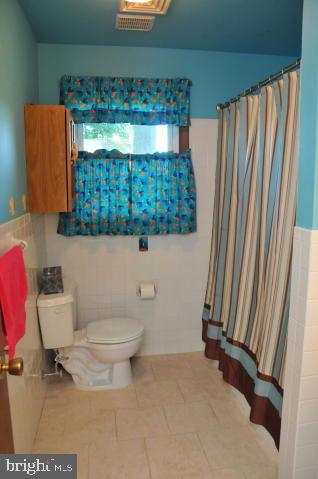 1737 Pioneer Road Lancaster, PA 17602 - Photo 13 of 33 Gallery Image 13