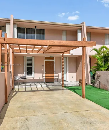 $2,950 | 14145 Kendale Lakes Circle, Miami, FL 33183