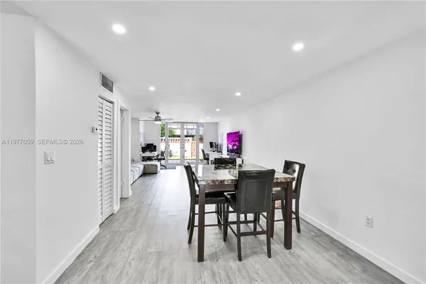 $2,950 | 14145 Kendale Lakes Circle, Miami, FL 33183