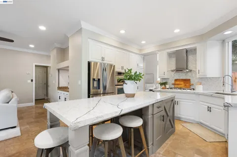 $1,685,000 | 377 Squirrel Ridge Way, Danville, CA 94506