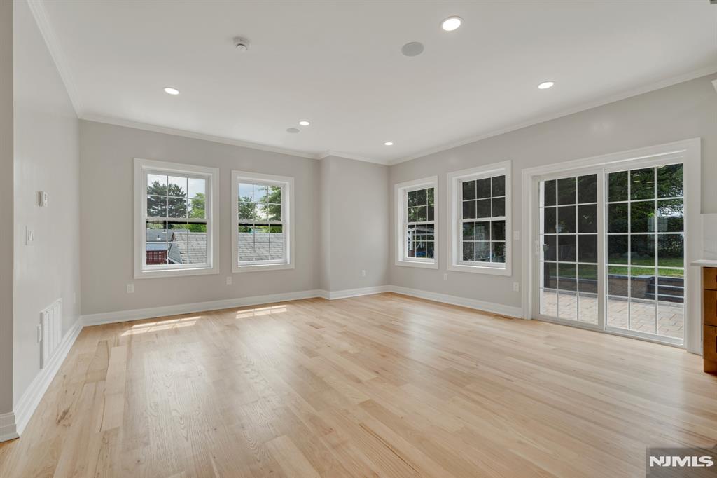 67 Melody Hill Road Clifton, NJ 07013 - Photo 11 of 25