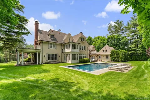 $6,250,000 | 100 Morris Lane, Scarsdale, NY 10583