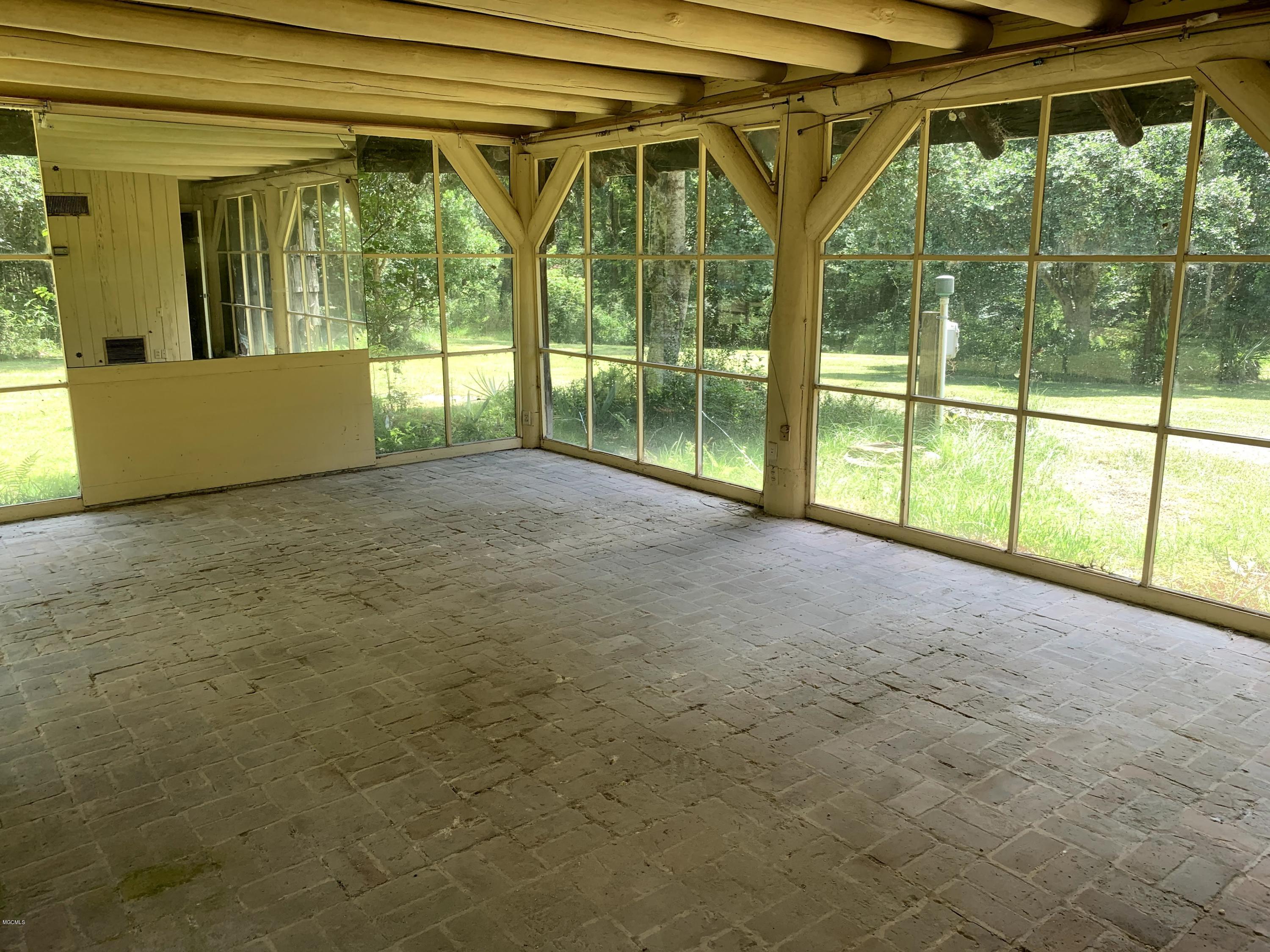6670 Crump Road Kiln, MS 39556 - Photo 33 of 58 Bonus room