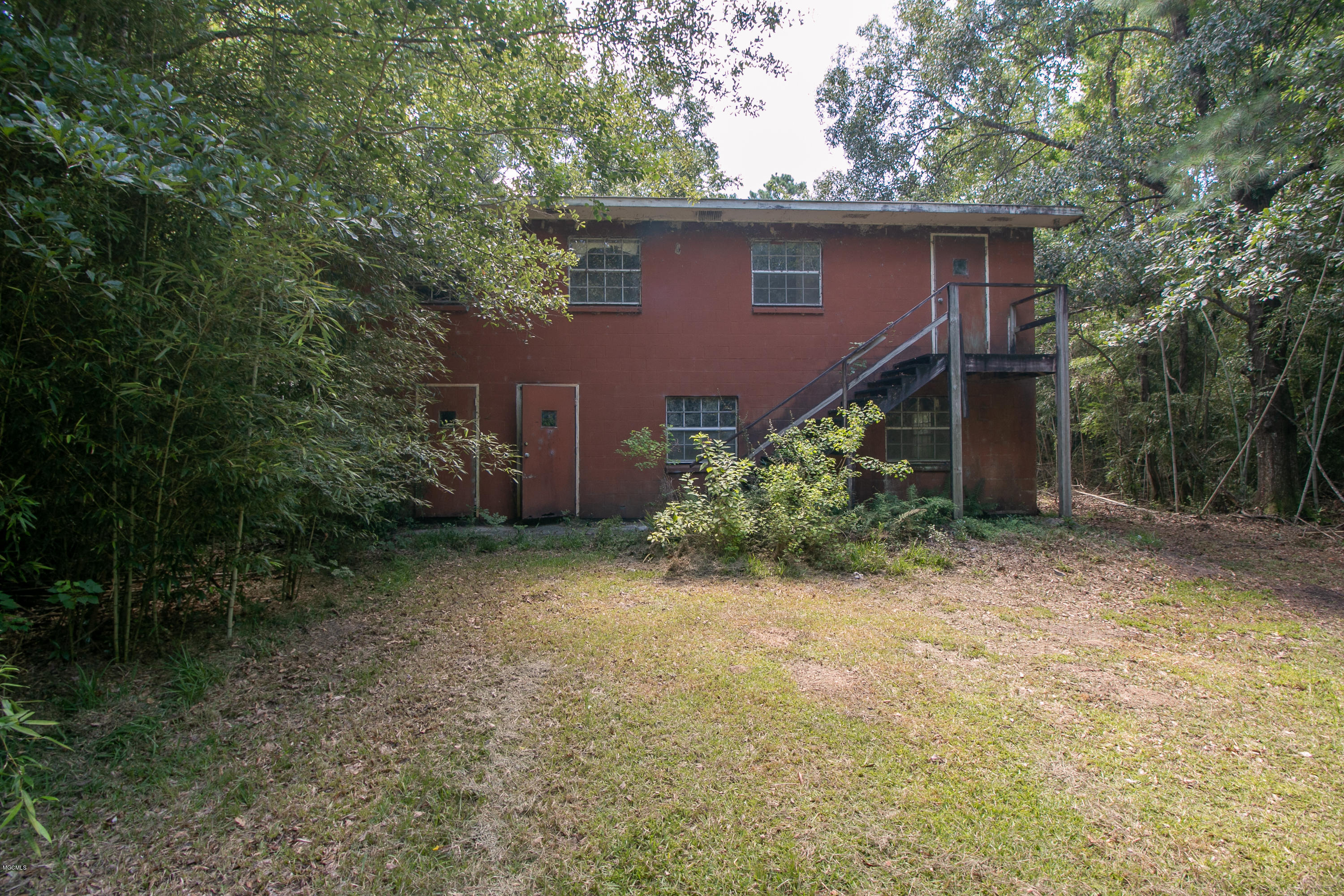 6670 Crump Road Kiln, MS 39556 - Photo 48 of 58 Workshop / Office space