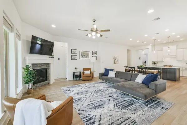 $3,200 | 19610 Palomino Pr Trail, Tomball, TX 77377