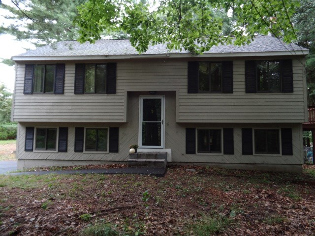 3 Colleen Road Nashua, NH 03062 - Photo 1 of 18