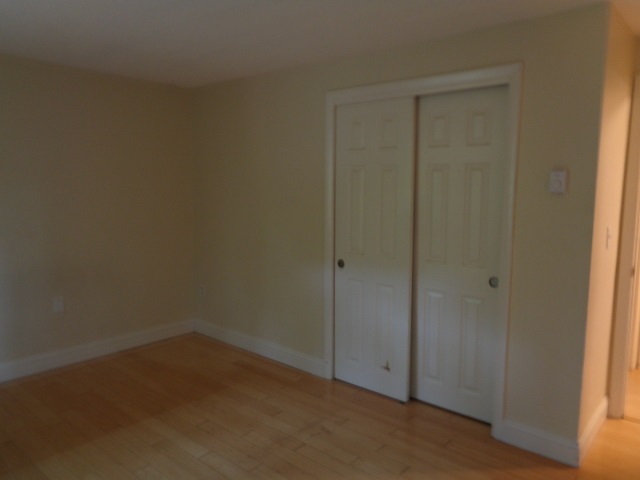 3 Colleen Road Nashua, NH 03062 - Photo 9 of 18