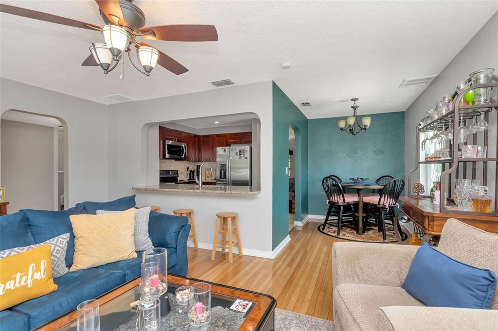 1223 Union Street Clearwater, FL 33755 - Photo 7 of 46