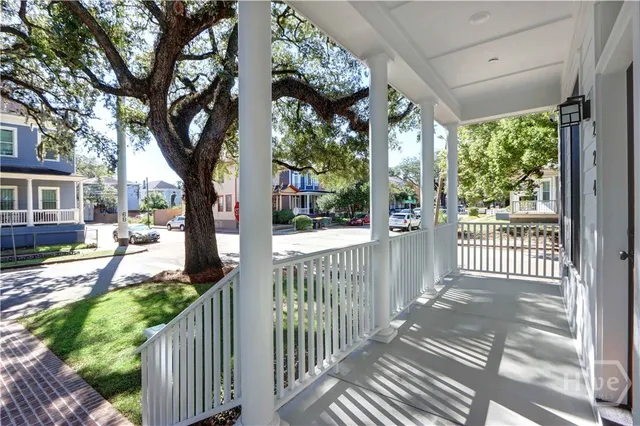$2,650 | 222 West 39th Street, Savannah, GA 31401