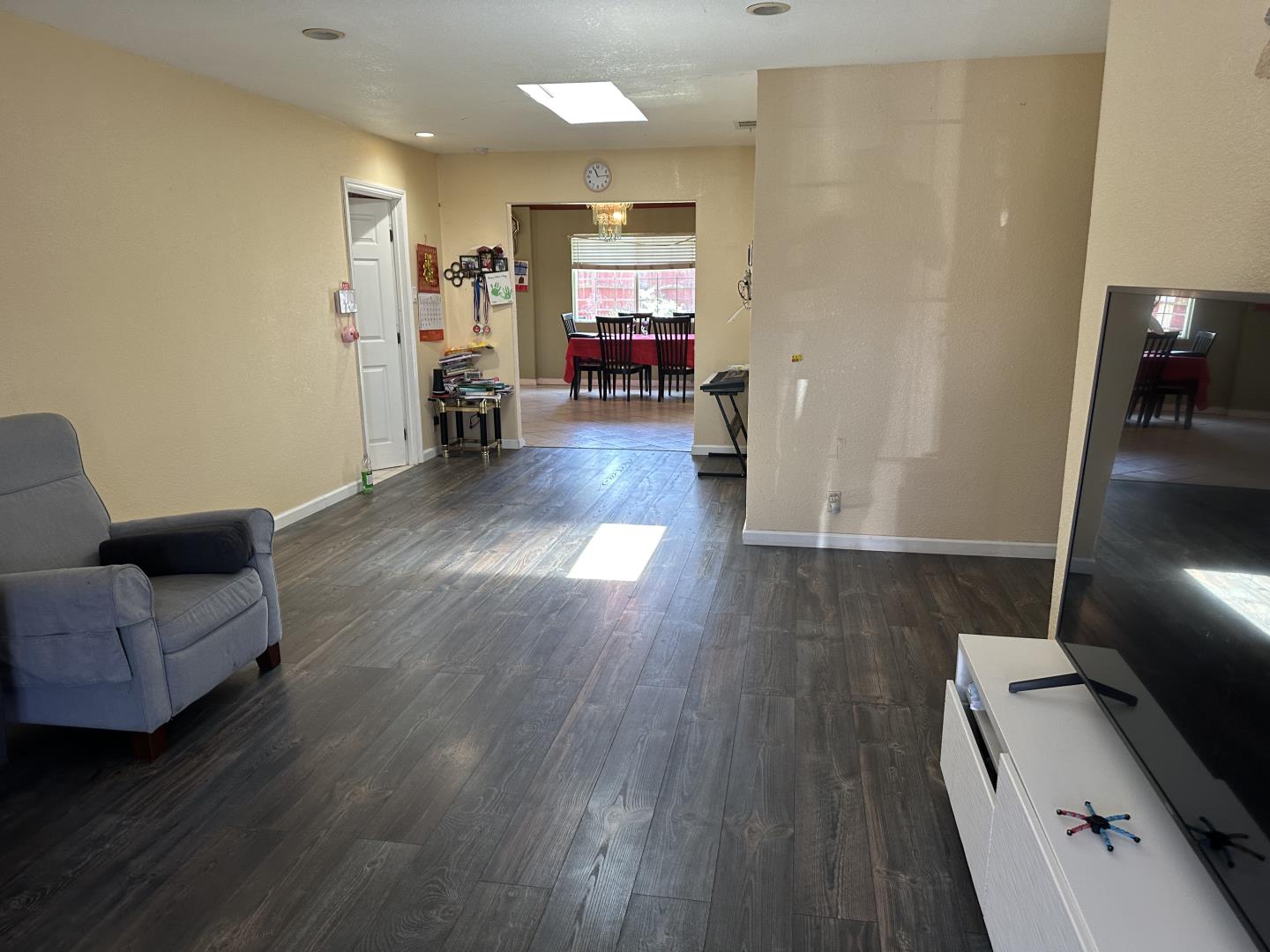544 Sequoia Road Hayward, CA 94541 - Photo 5 of 34 a living room with furniture and a flat screen tv
