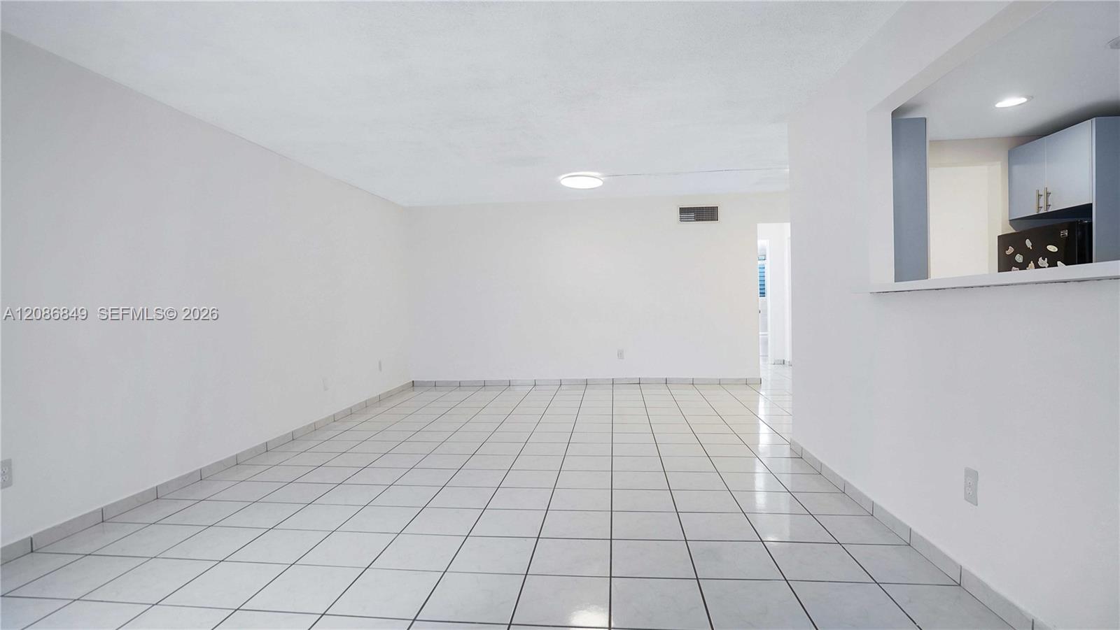 1340 Lincoln Road, Unit 404 Miami Beach, FL 33139 - Photo 6 of 41 Gallery Image 6