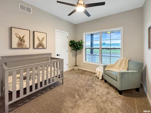 $399,900 | 27 Neylon Street, Mount Sterling, IL 62353