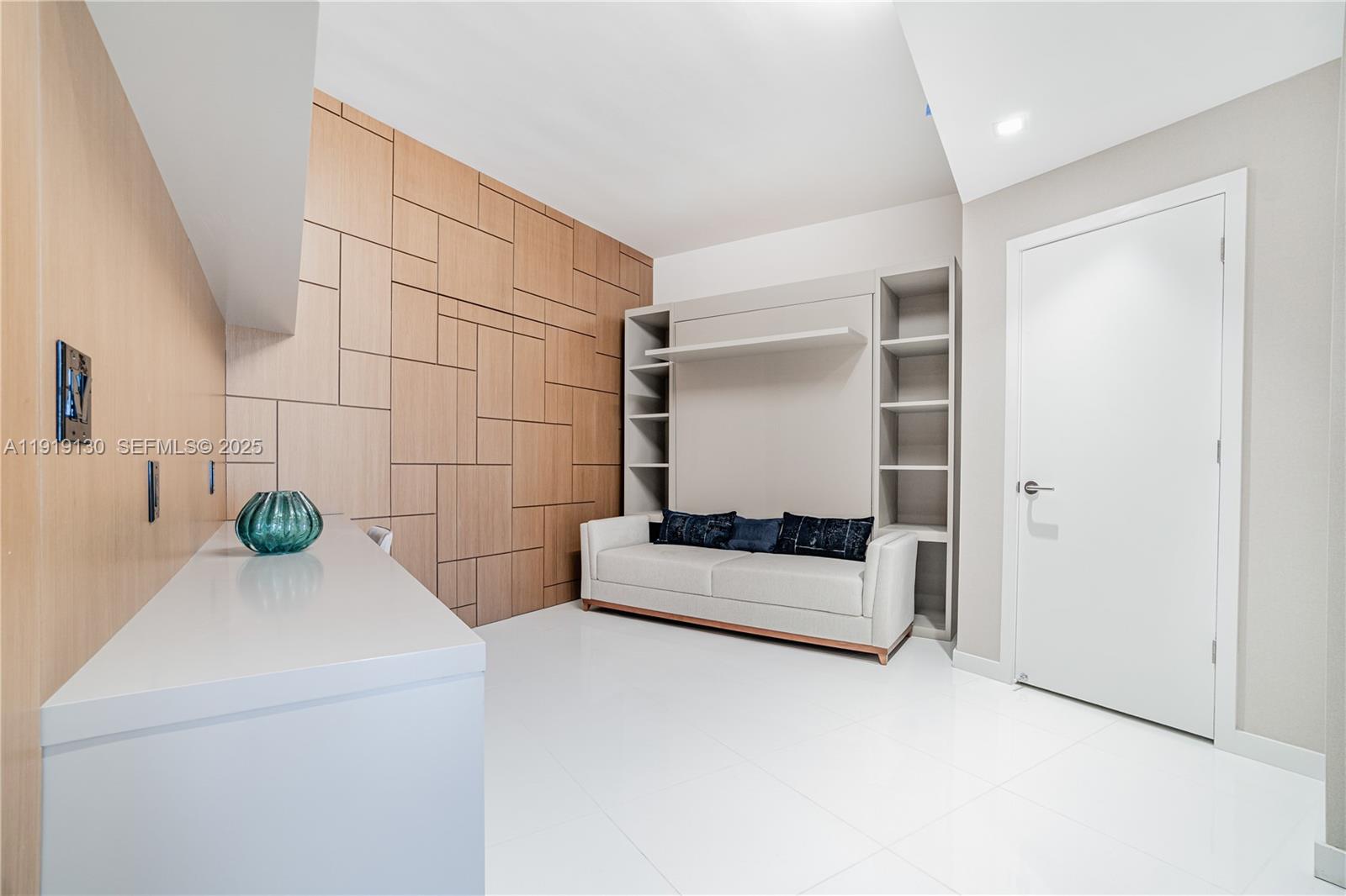 851 Northeast 1st Avenue, Unit 3511 Miami, FL 33132 - Photo 37 of 53 a utility room with dryer and washer