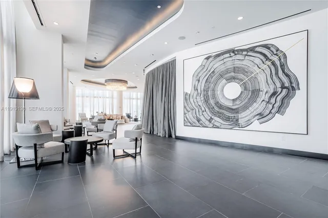 a picture of city view