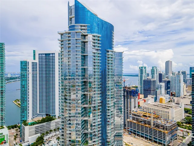 $14,500 | 851 Northeast 1st Avenue, Unit 3511, Miami, FL 33132