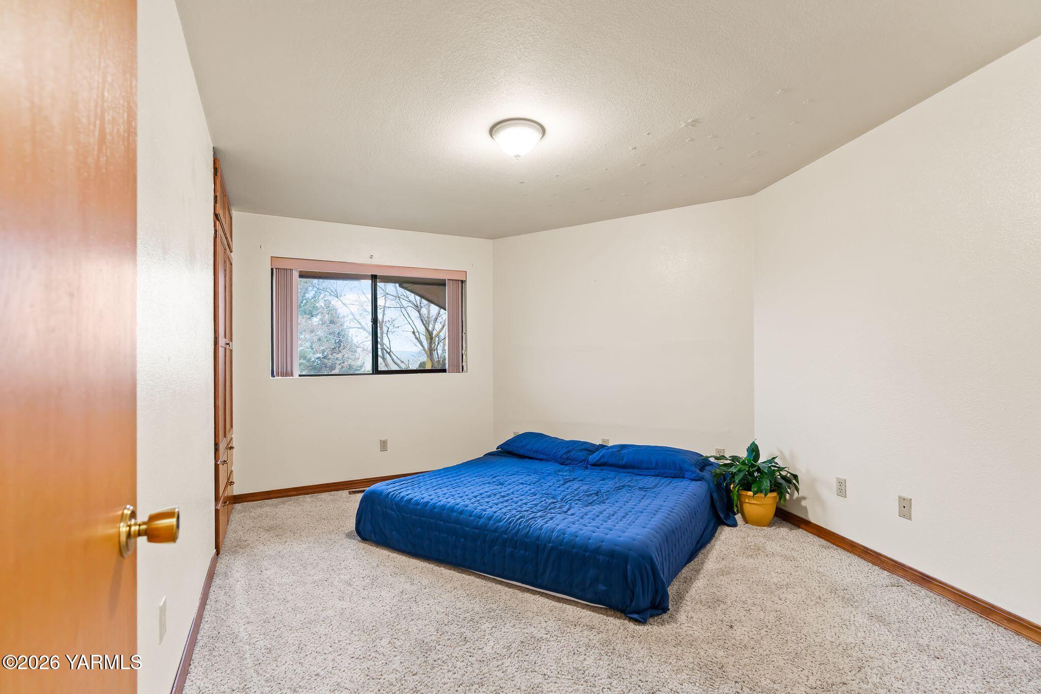 2550 East Selah Road Yakima, WA 98901 - Photo 13 of 52 2550 E Selah Rd-14