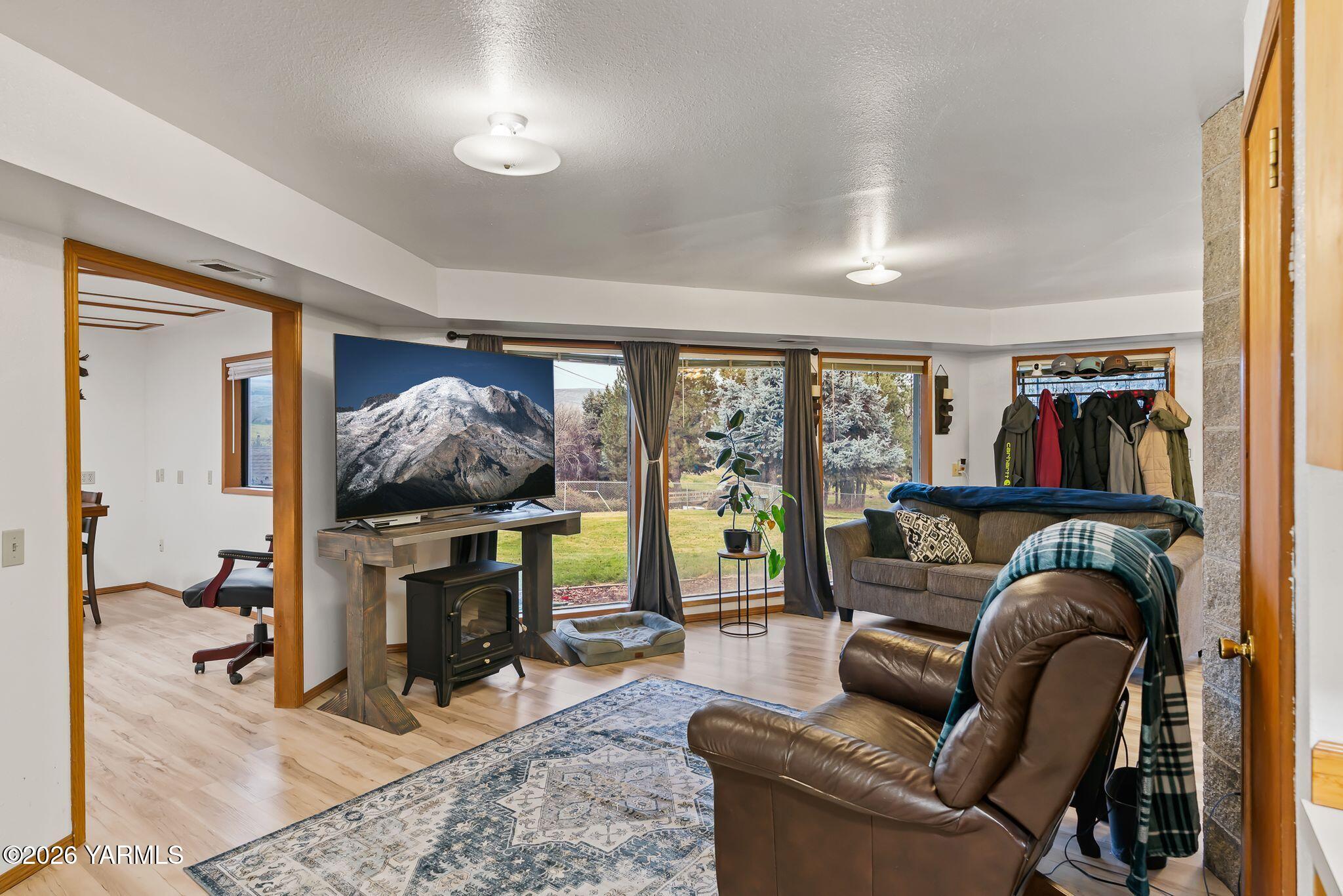 2550 East Selah Road Yakima, WA 98901 - Photo 23 of 52 2550 E Selah Rd-24 copy