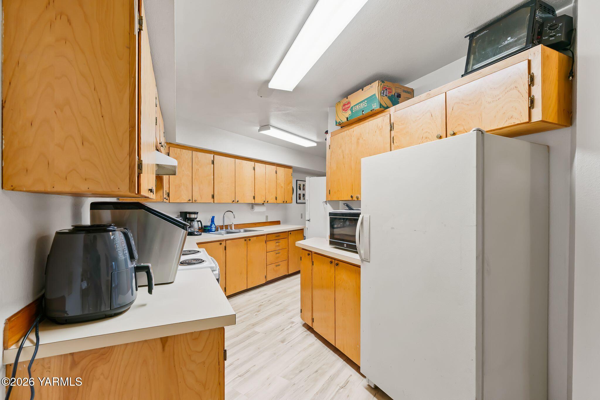 2550 East Selah Road Yakima, WA 98901 - Photo 27 of 52 2550 E Selah Rd-28