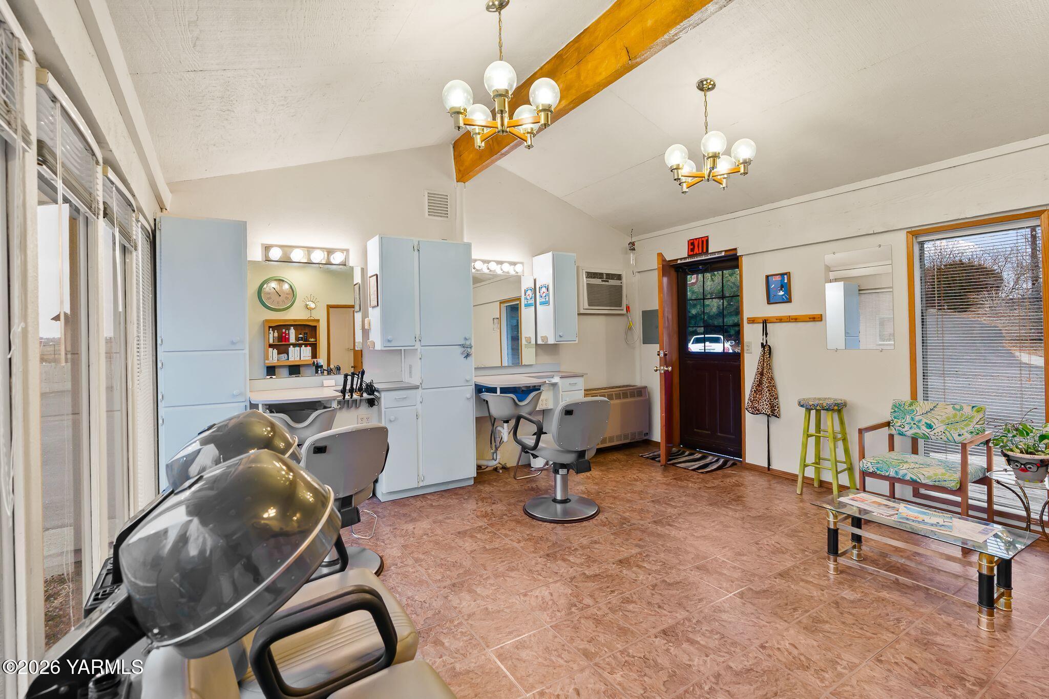 2550 East Selah Road Yakima, WA 98901 - Photo 34 of 52 2550 E Selah Rd-35