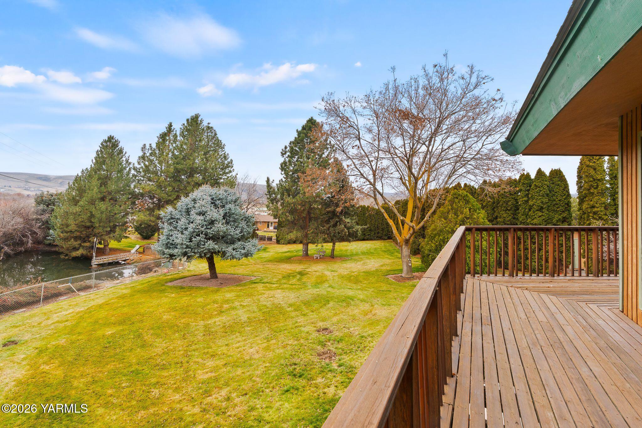 2550 East Selah Road Yakima, WA 98901 - Photo 44 of 52 2550 E Selah Rd-46