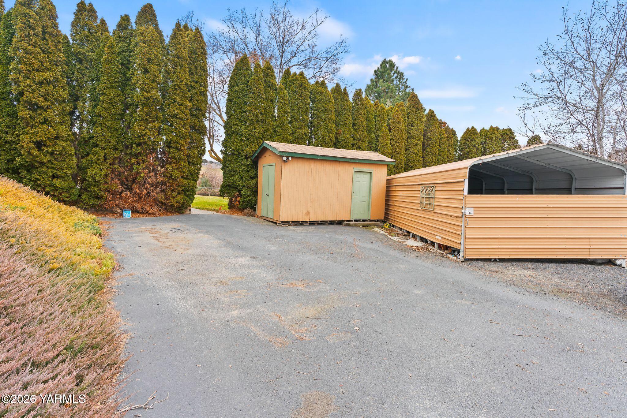 2550 East Selah Road Yakima, WA 98901 - Photo 47 of 52 2550 E Selah Rd-49