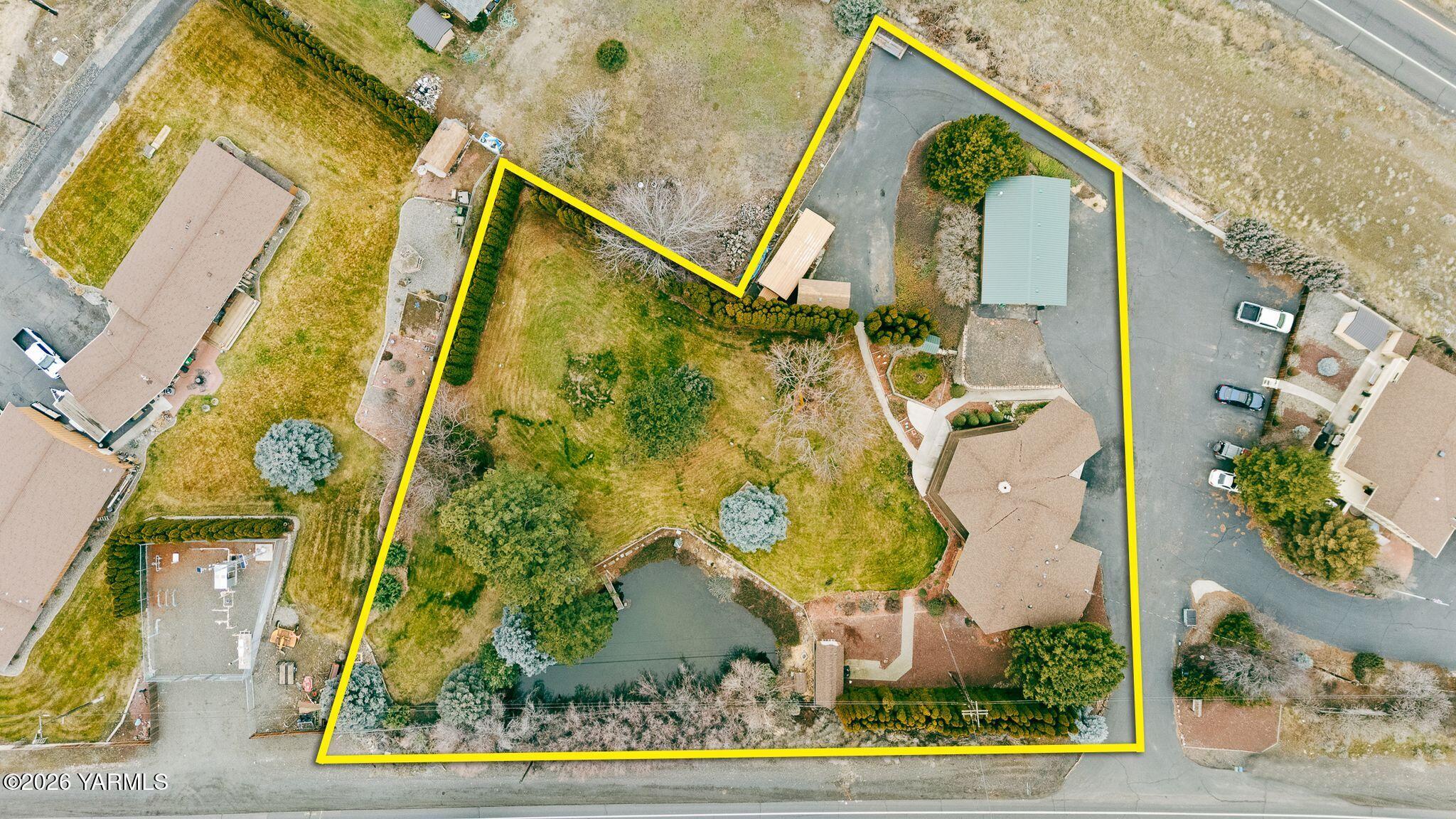 2550 East Selah Road Yakima, WA 98901 - Photo 49 of 52 2550 E Selah Rd Aerials-1 prop