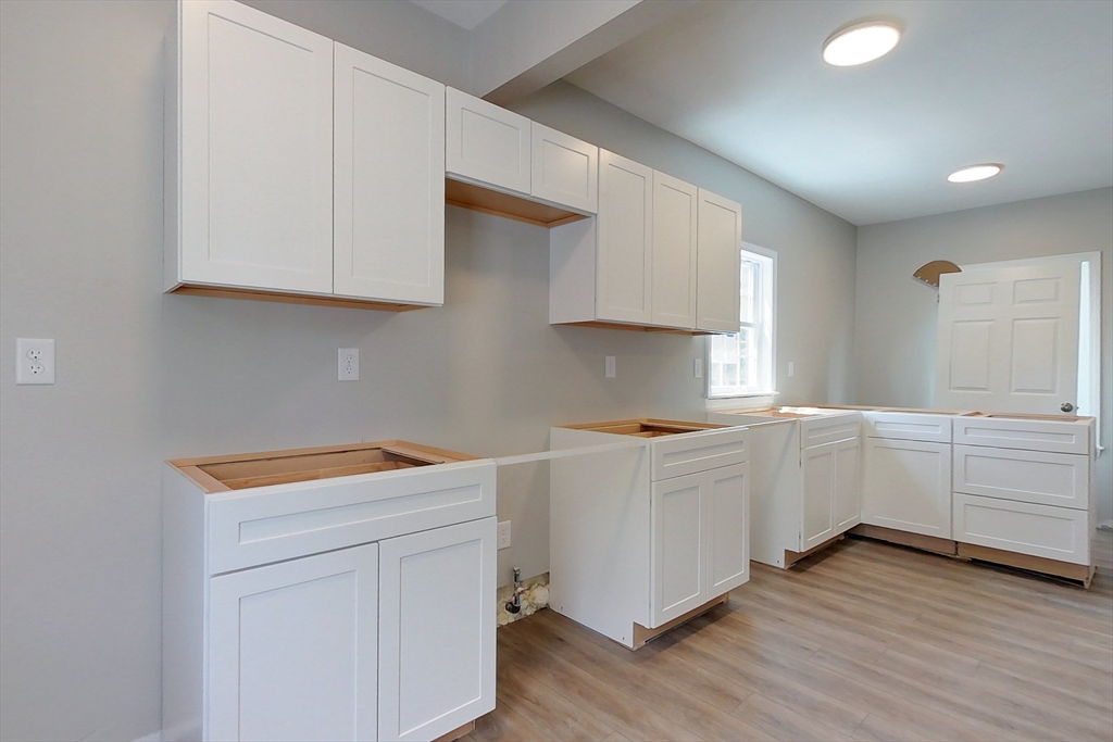 3 Williams Street, Unit 2 Pepperell, MA 01463 - Photo 4 of 21