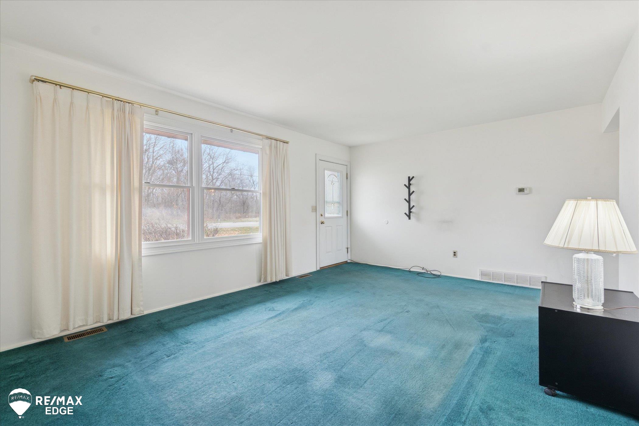 5467 Richfield Road Flint, MI 48506 - Photo 8 of 40 Gallery Image 8