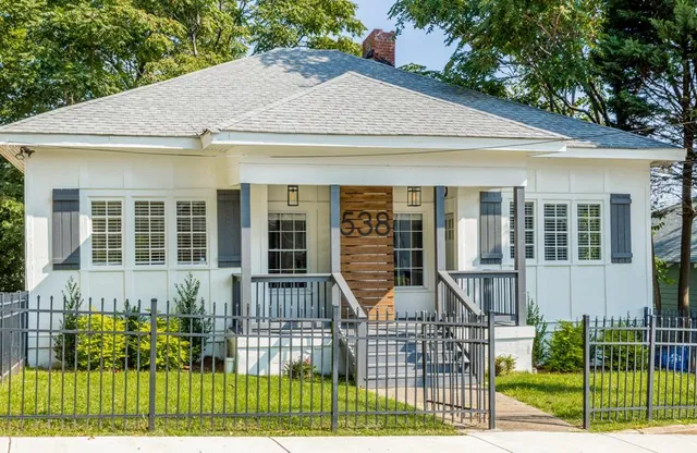 $2,700 | 538 Winton Terrace Northeast, Unit B, Atlanta, GA 30308