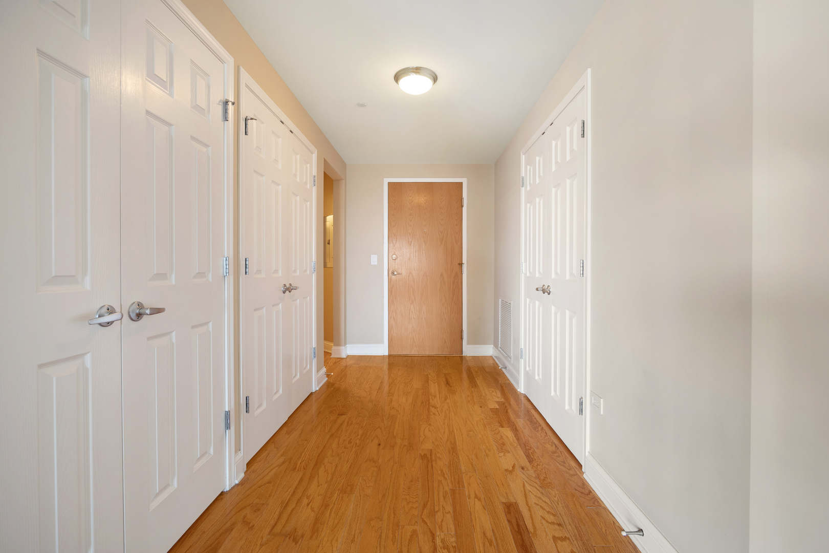 125 North Buffalo Grove Road, Unit 213 Buffalo Grove, IL 60089 - Photo 22 of 27