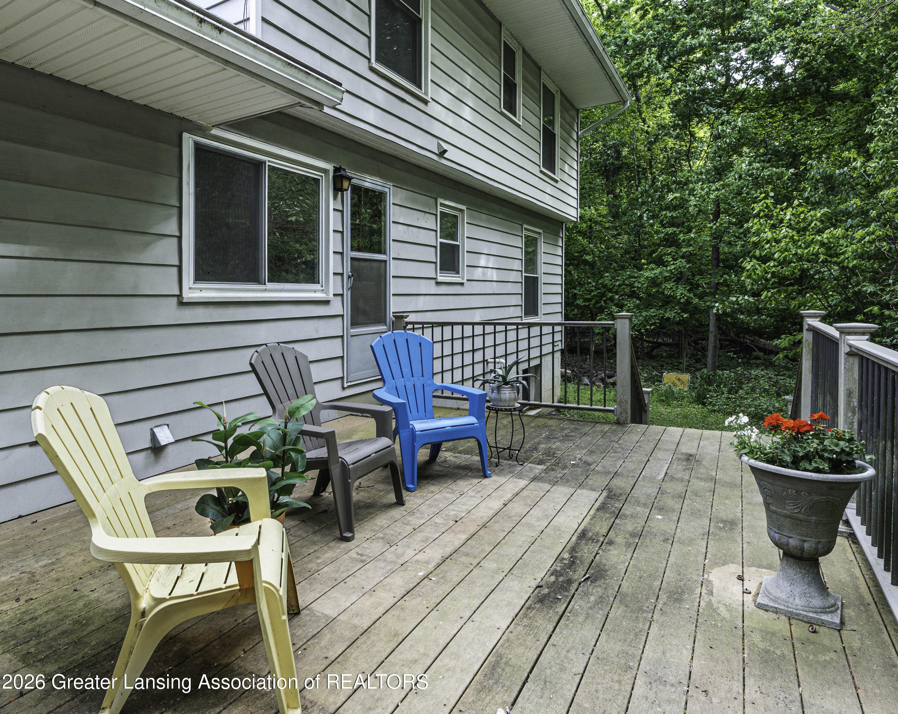3216 Smithville Road Eaton Rapids, MI 48827 - Photo 19 of 32 Deck