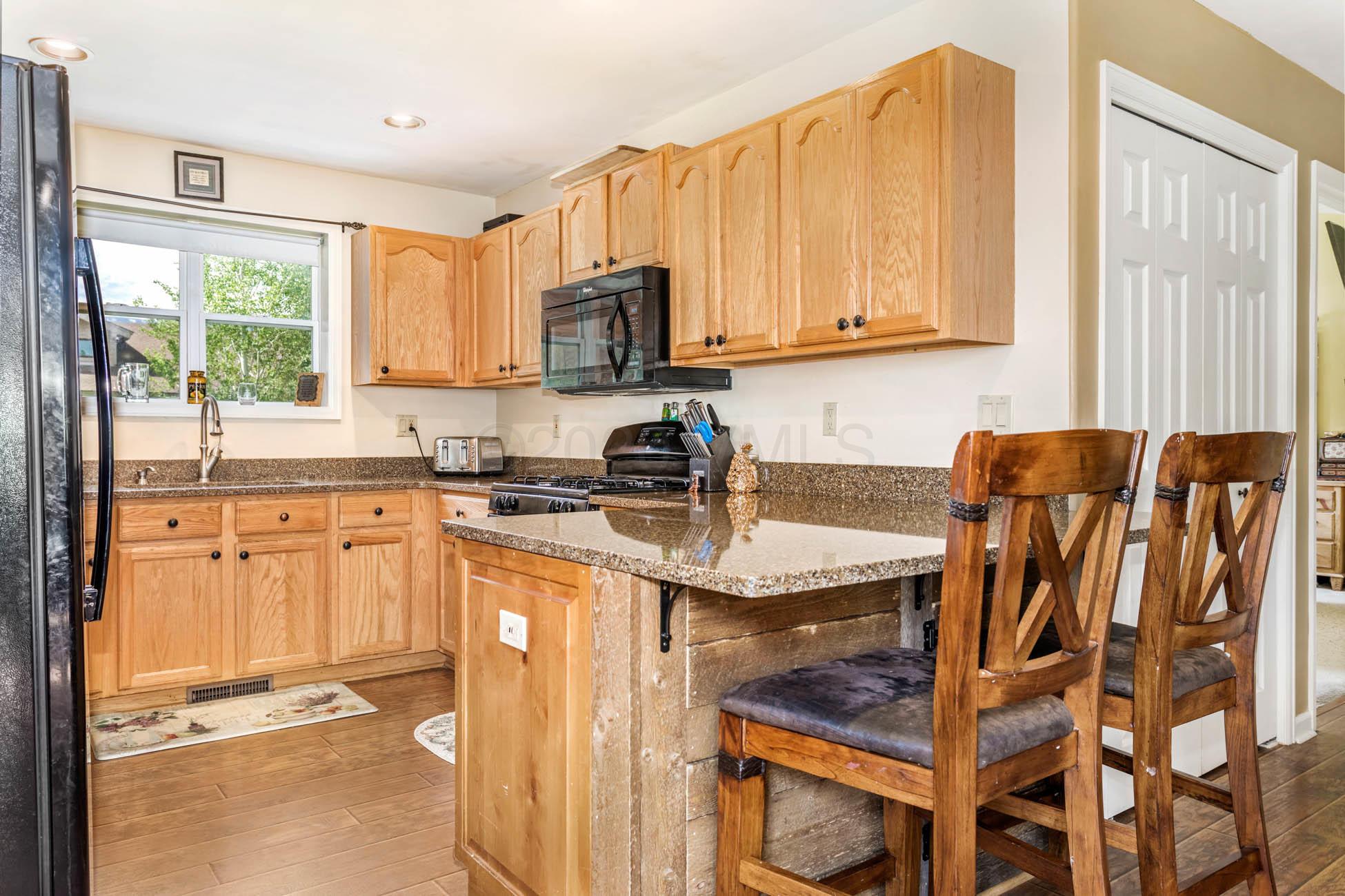 31 Springfield Street Gypsum, CO 81637 - Photo 8 of 27 Kitchen