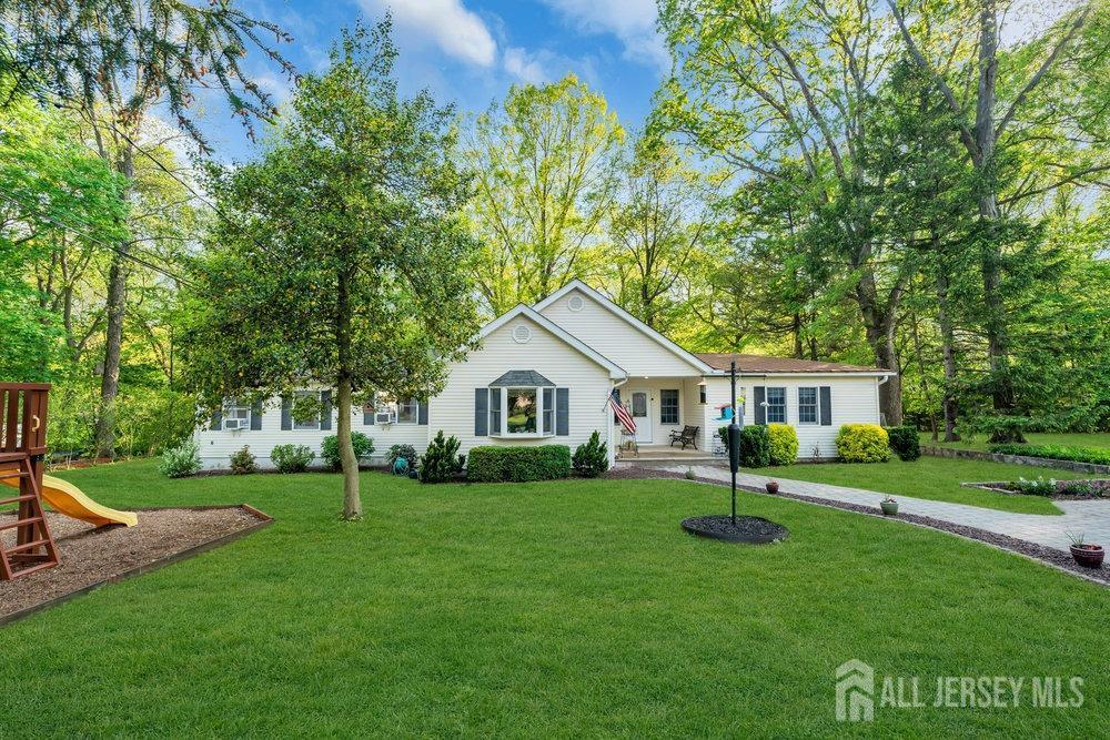 74 Ravine Drive Matawan, NJ 07747 - Photo 5 of 69 Gallery Image 5