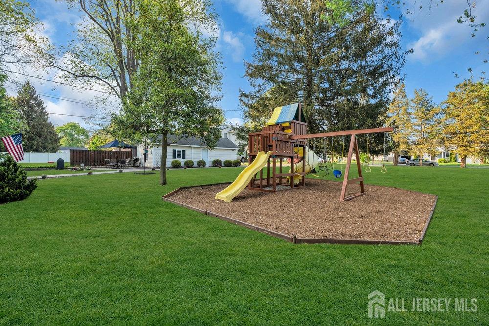 74 Ravine Drive Matawan, NJ 07747 - Photo 7 of 69 Gallery Image 7