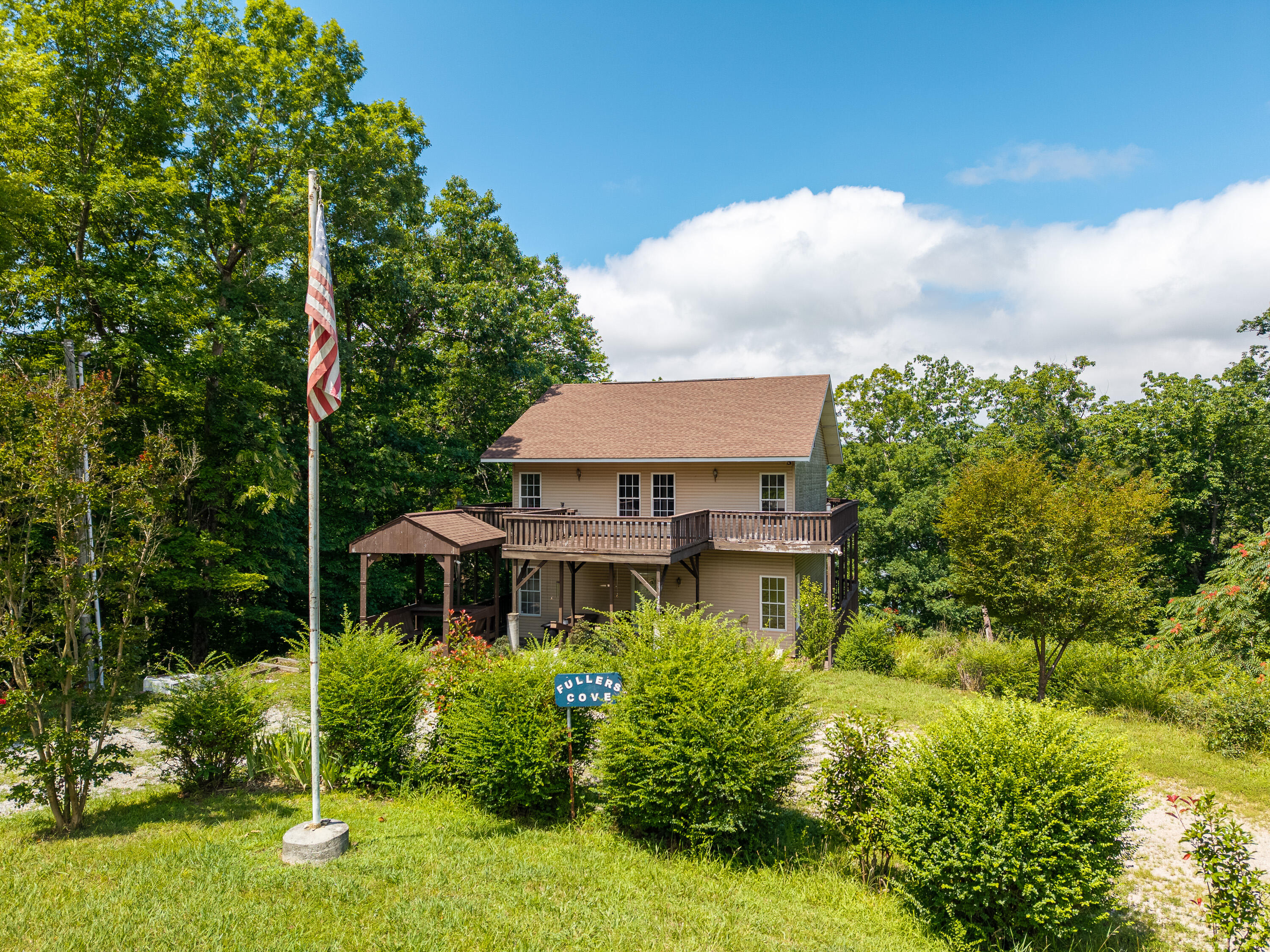 340 Hunters Paradise Road Monticello, KY 42633 - Photo 2 of 59 340 Hunters Paradise-1