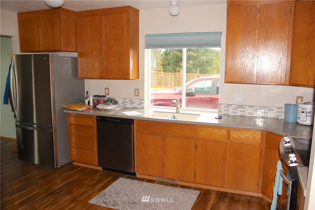 7704 195th Avenue Southwest Rochester, WA 98579 - Photo 11 of 25