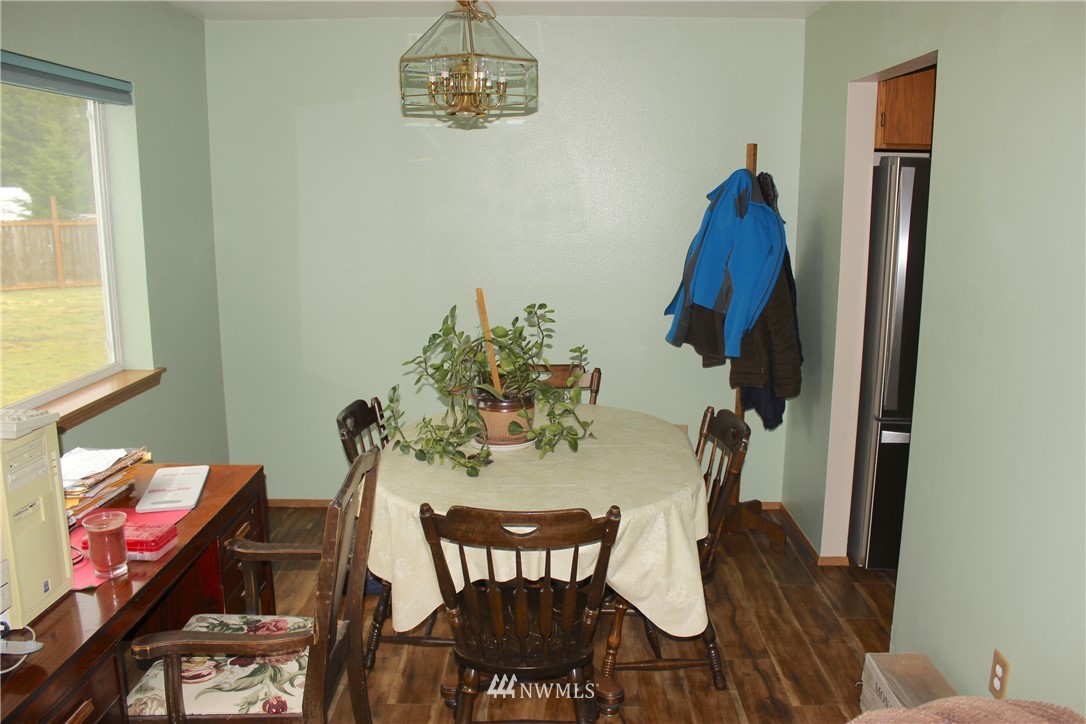 7704 195th Avenue Southwest Rochester, WA 98579 - Photo 13 of 25