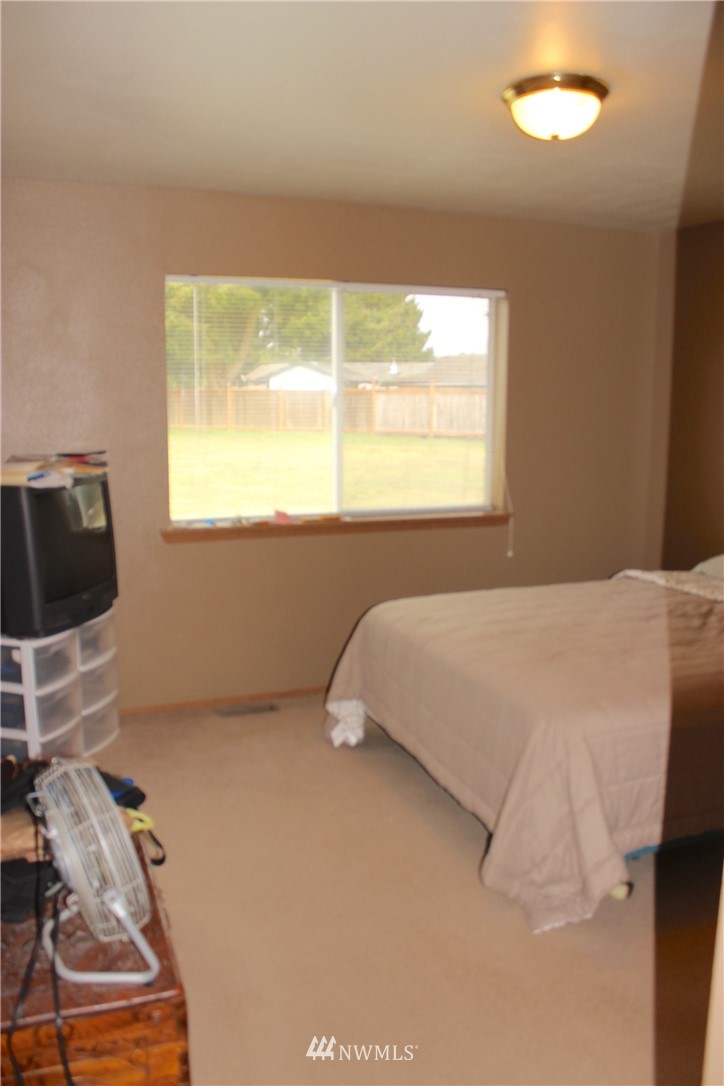 7704 195th Avenue Southwest Rochester, WA 98579 - Photo 17 of 25