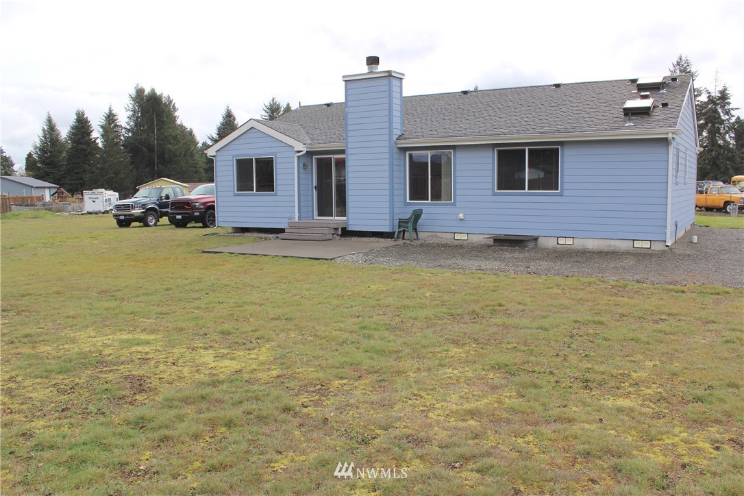 7704 195th Avenue Southwest Rochester, WA 98579 - Photo 5 of 25