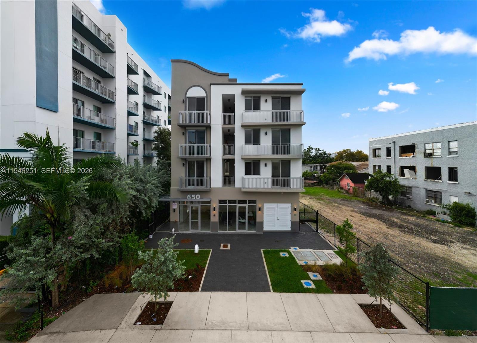 650 Southwest 1st Street, Unit 102 Miami, FL 33130 - Photo 26 of 57