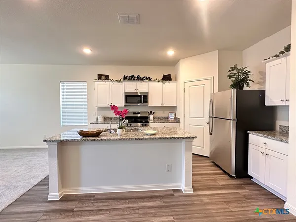 $1,795 | 124 Parrigin Cove, San Marcos, TX 78666