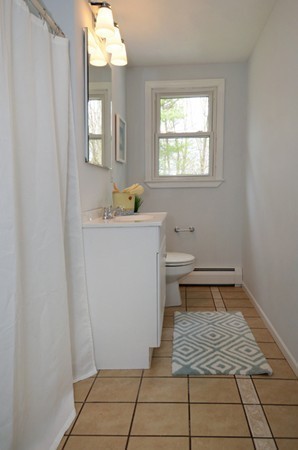 13 Bainbridge Road Reading, MA 01867 - Photo 12 of 22 Gallery Image 12