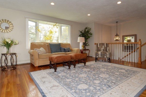 13 Bainbridge Road Reading, MA 01867 - Photo 3 of 22 Gallery Image 3