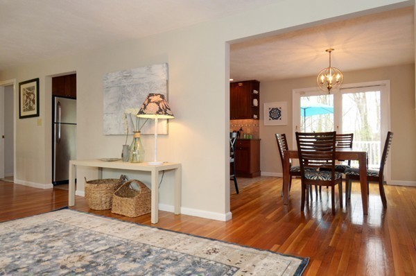 13 Bainbridge Road Reading, MA 01867 - Photo 5 of 22 Gallery Image 5