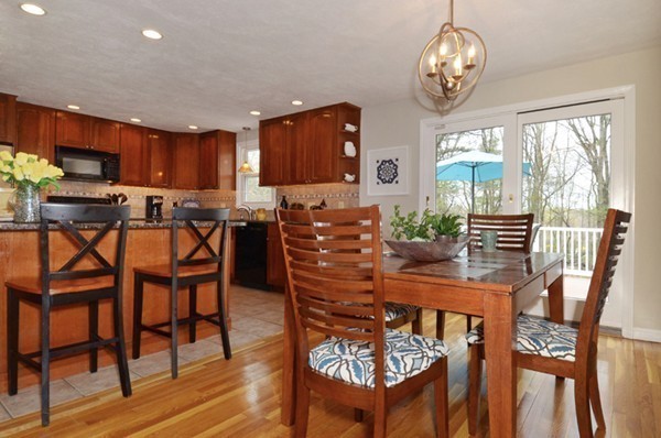 13 Bainbridge Road Reading, MA 01867 - Photo 6 of 22 Gallery Image 6