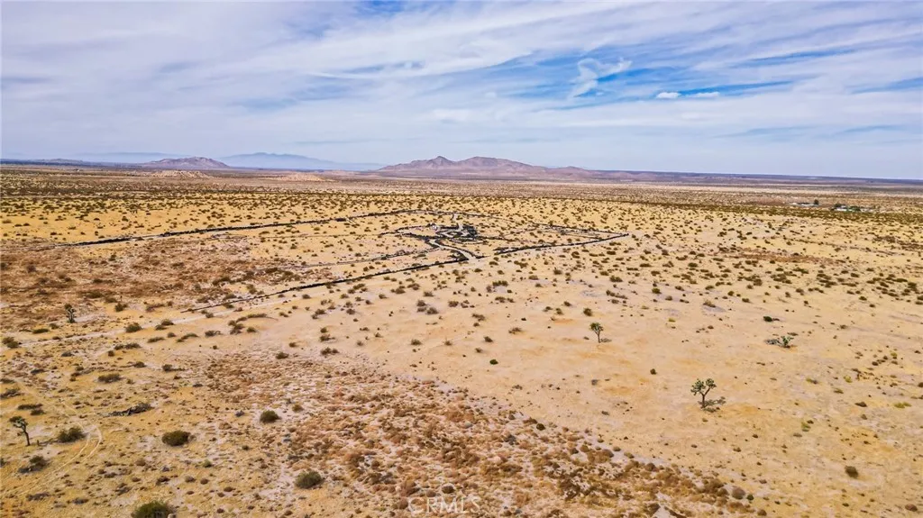 227 P Street East Palmdale, CA 93591 - Photo 16 of 20 a view of an ocean beach