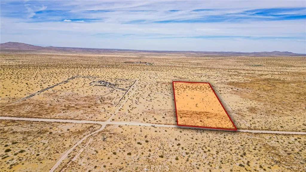 227 P Street East Palmdale, CA 93591 - Photo 5 of 20 a view of an ocean beach