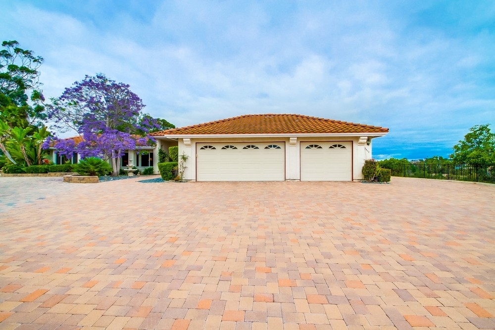 3670 Valley Road Bonita, CA 91902 - Photo 2 of 25