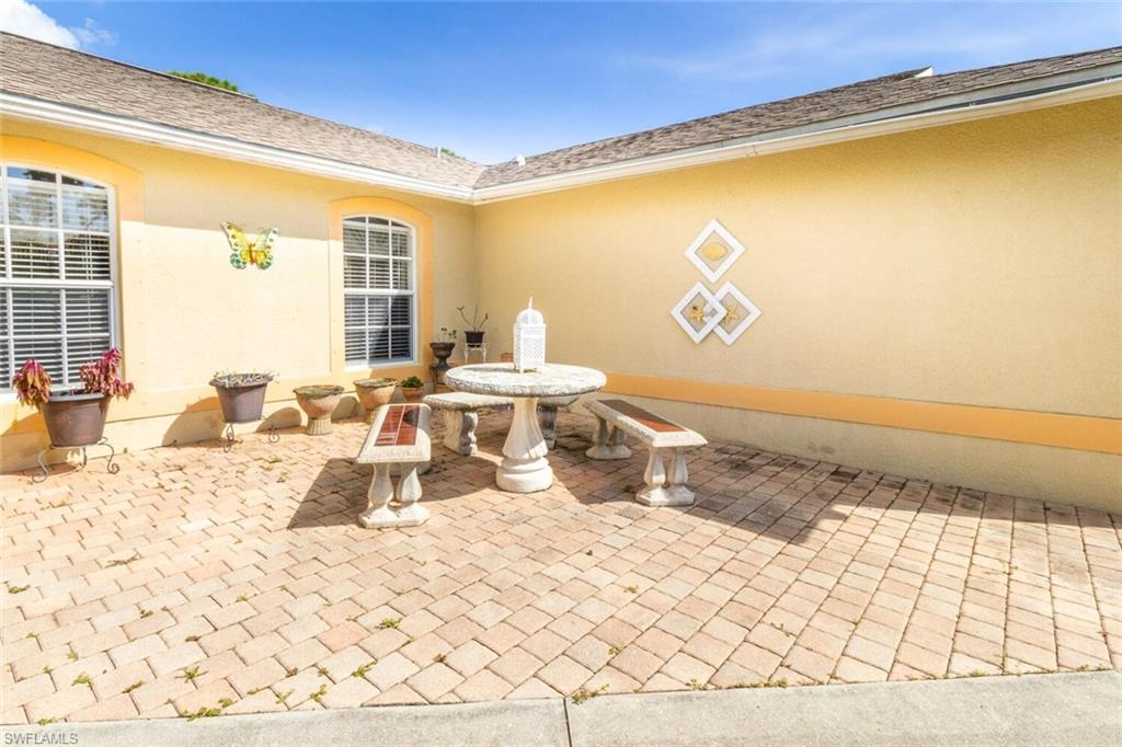18277 Columbine Road Fort Myers, FL 33967 - Photo 7 of 35 Gallery Image 7