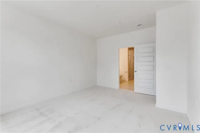 $375,000 | 5304 Twisting Vine Lane, Unit 102, Glen Allen, VA 23059